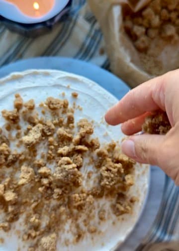 Layered Coffee Cake: finish streusel