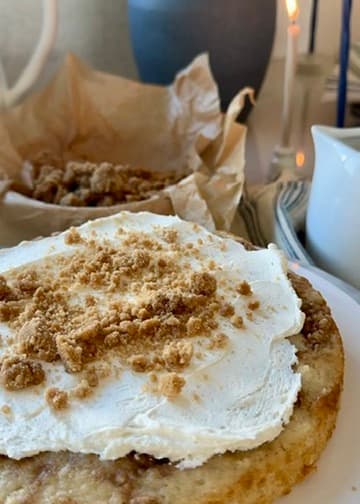 Layered Coffee Cake: streusel on buttercream
