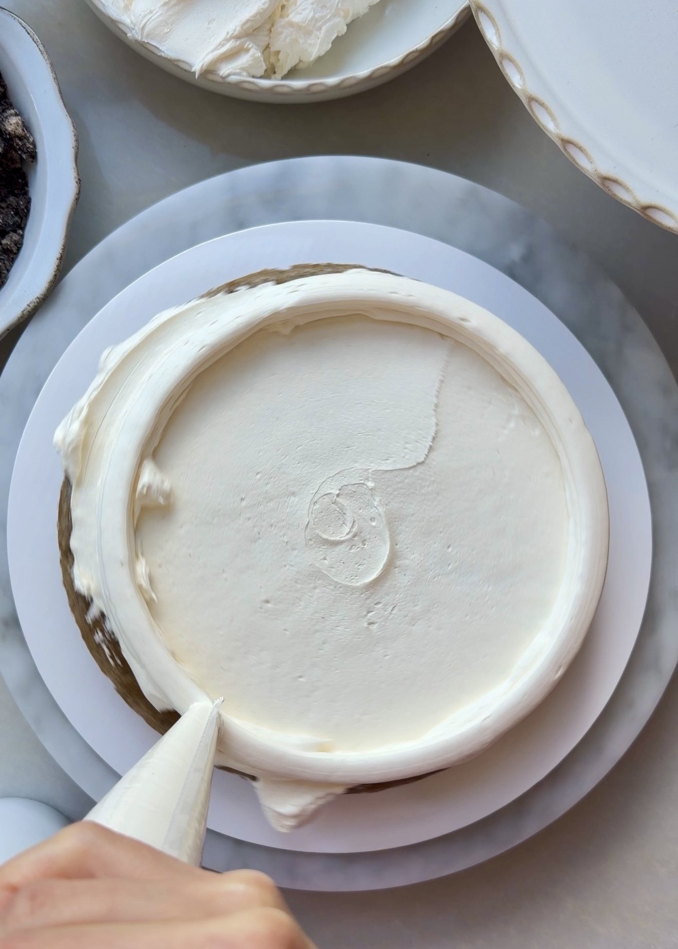Cookies & Cream Lava Cake: A0CE0F1E EC2D 4E6D A737 36CC5F48A552 1 201 a