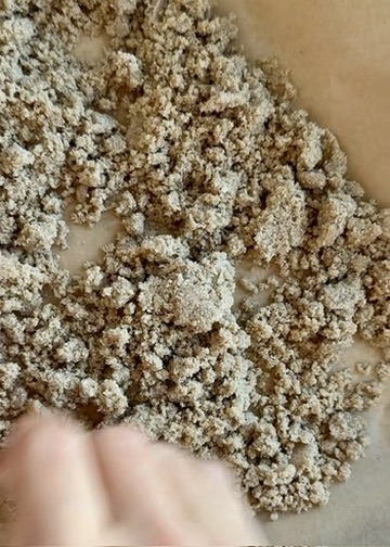 Layered Coffee Cake: baked streusel