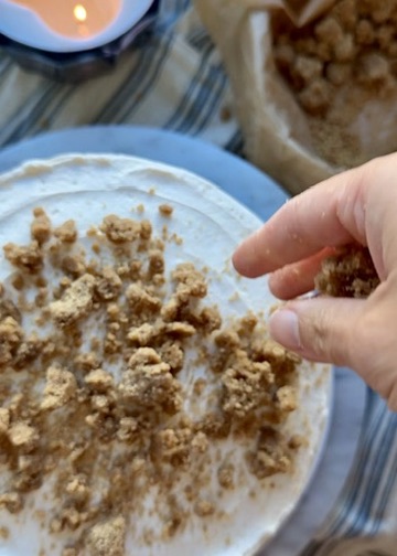 Layered Coffee Cake: finish streusel