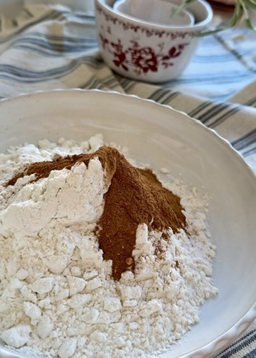 Flour and cinnamon combined for coffee cake streusel