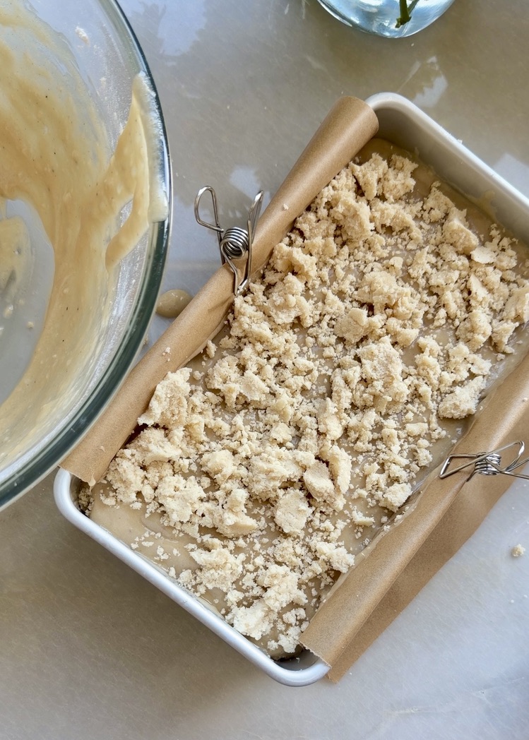 Old-Fashioned Donut Loaf: top streusel