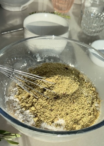 Pistachio Donut Loaf: dry mix