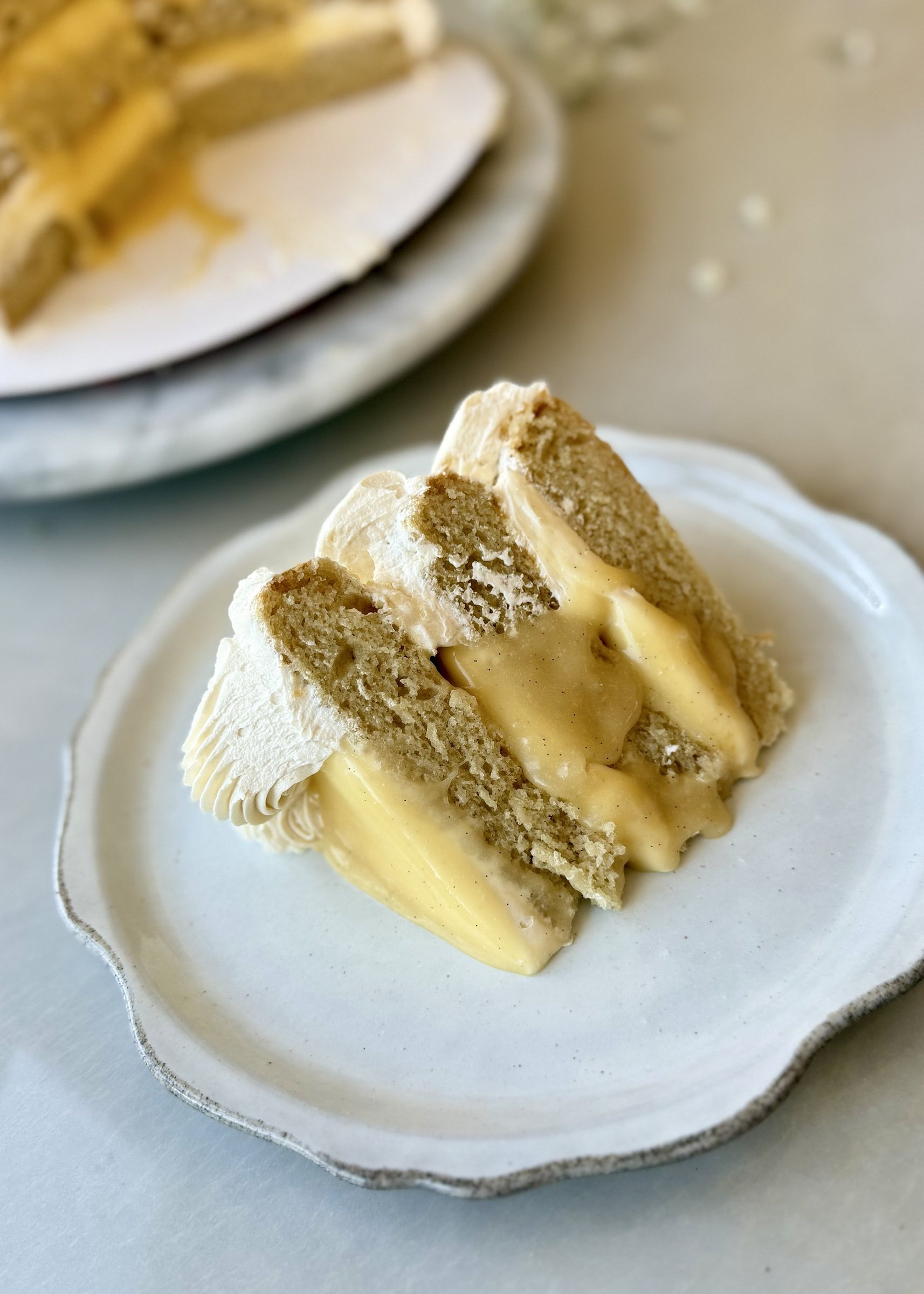 Gluten-Free Vanilla Bean Lava Cake: slice close