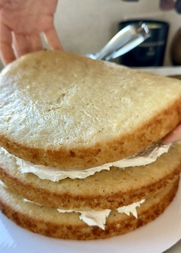 Vanilla Bean Layer Cake process photo 1